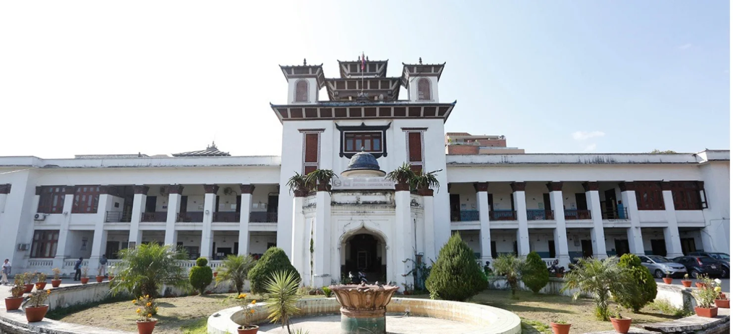 घोषणापत्र ढिलाइ नगर्न दल र उम्मेदवारलाई आयोगको निर्देशन