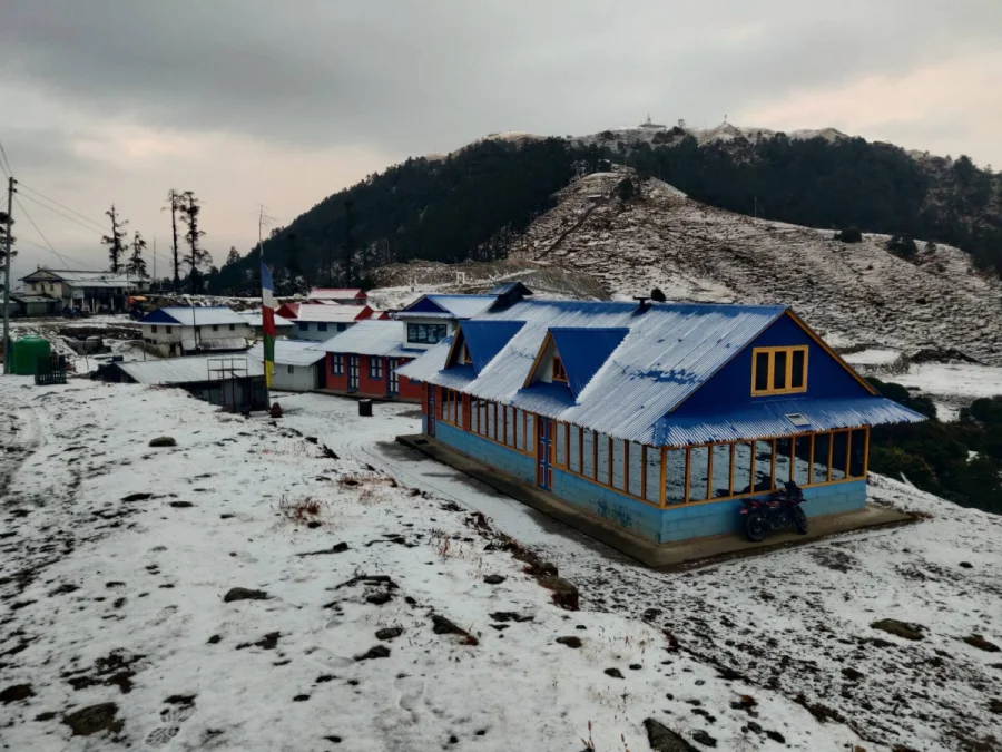 रामेछापको शैलुङ क्षेत्रमा हिउँ पर्न थाल्यो, किसान खुसी(भिडियो)