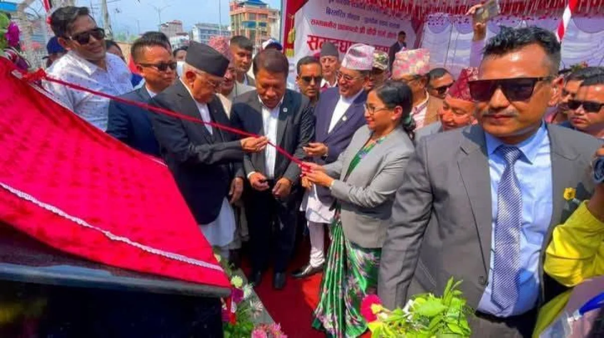 ६ लेनमा विस्तारित पुलचोक-गोन्द्राङ सडकको प्रधानमन्त्री ओलीले गरे उद्घाटन